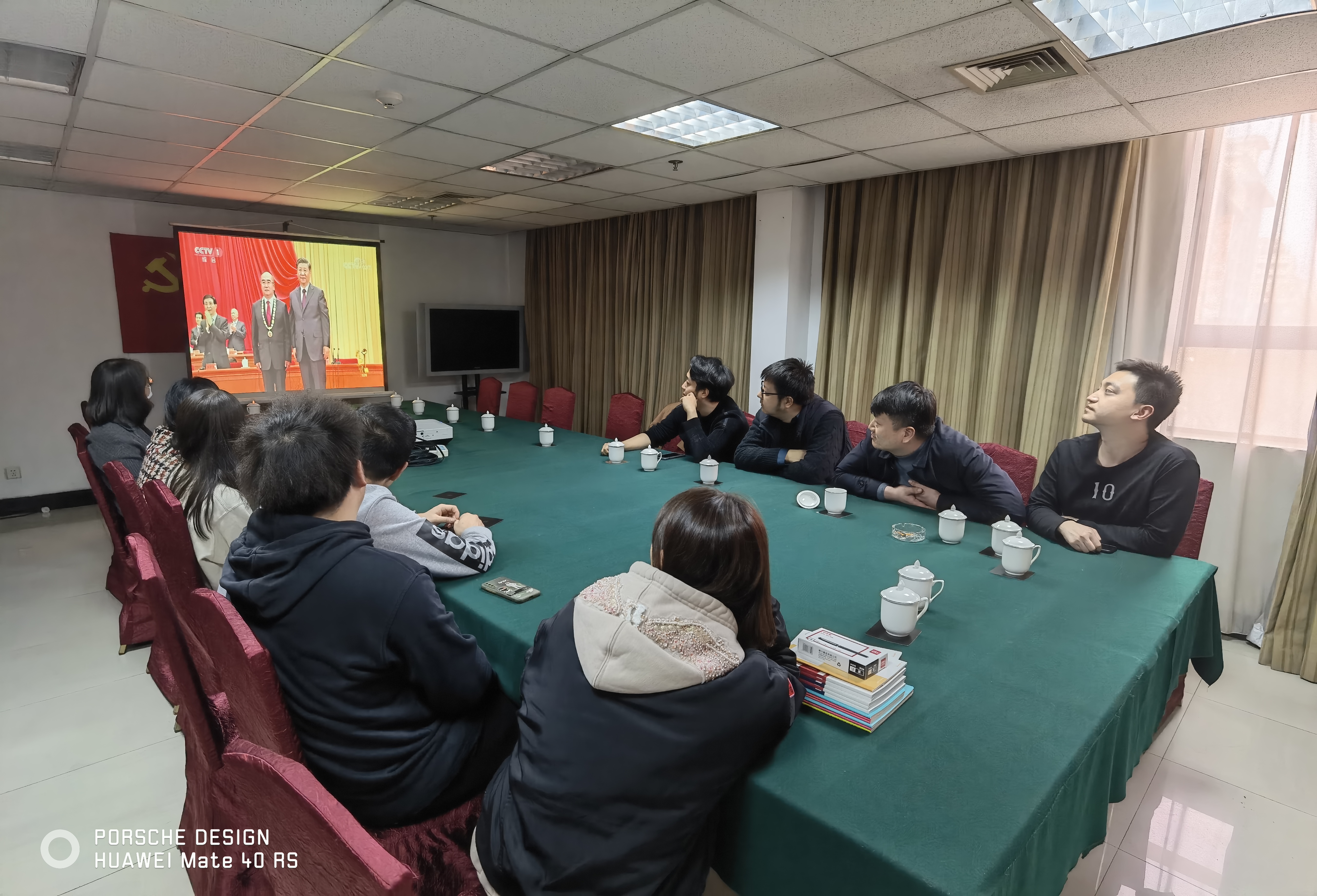 西安人民大廈有限公司團委 組織開展學(xué)雷鋒活動